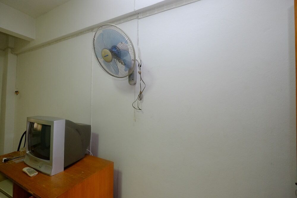 Сакон Накхон: LP Apartment
