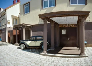 Саратов: Отель Wild West