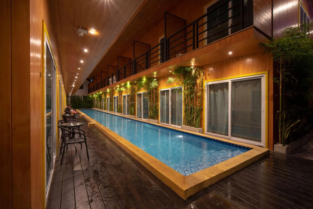 Бангкок: Resort V - MRT Huai Khwang
