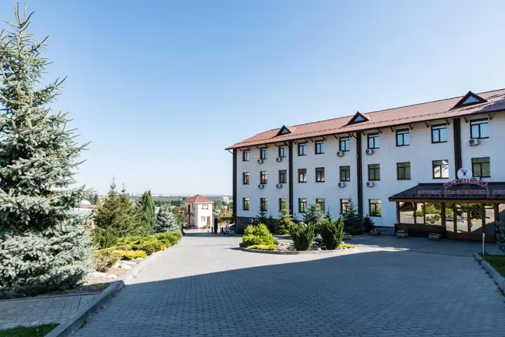 Саратов: Парк-отель Вишнёвая гора