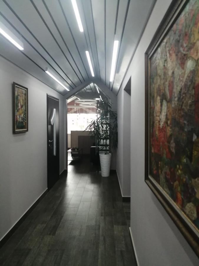 Саратов: Hotel Dom