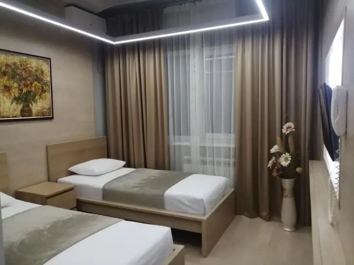 Саратов: Hotel Dom