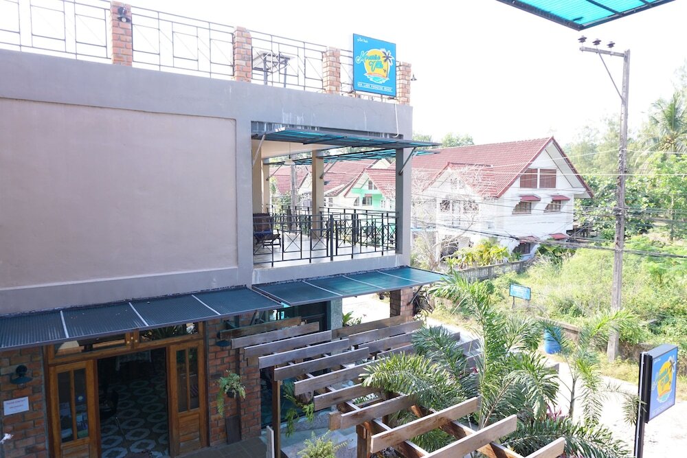 Сафли: Moonrise Villa