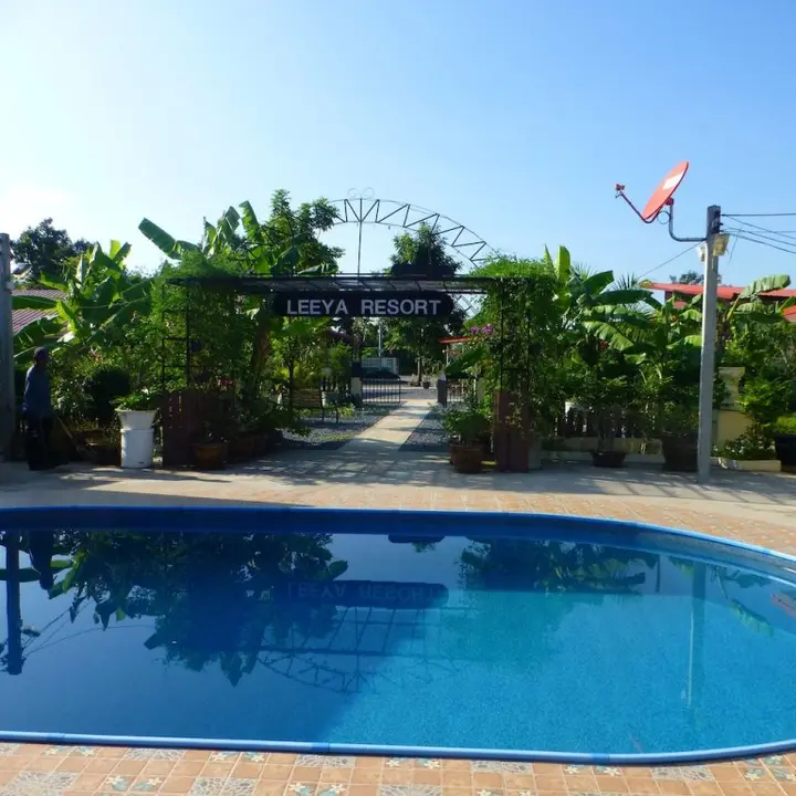 Бан-Мак-Хен: 2 Double Bedroom Pool Apartment With Extensive Kitchen Dining Room Wi-fi Aircon