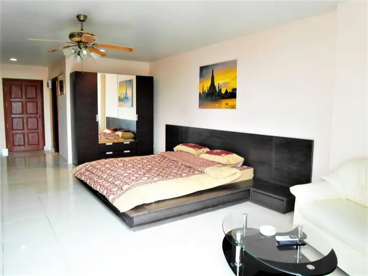 View Talay 2 A 7th floor studio condo — фото 1