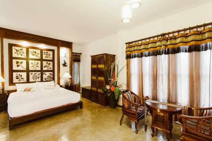 Сарапхи: Initial Dawn Riverside Villa