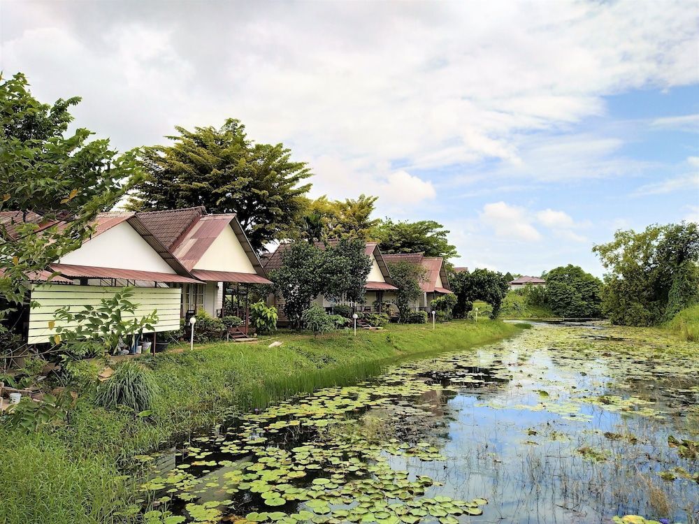 Столичный район Чантхабури: Khao Nam Khang Resort