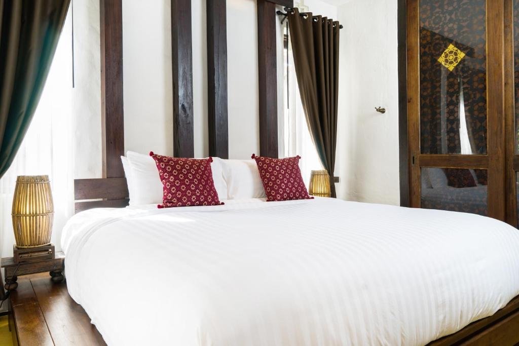 Пхитсанулок: Shinnabhura Historic Boutique hotel