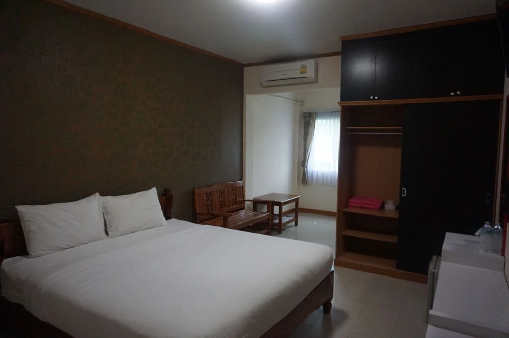 Ясотхон: Wetsawat Place Hotel