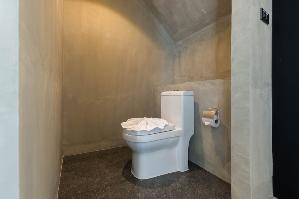 Кату: Luxury 3 Bedroom Pool Villa Angle