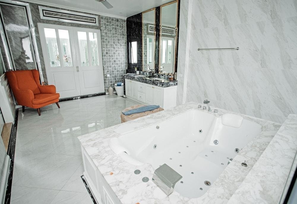 Паттайя: Exquisite Pool Villa A