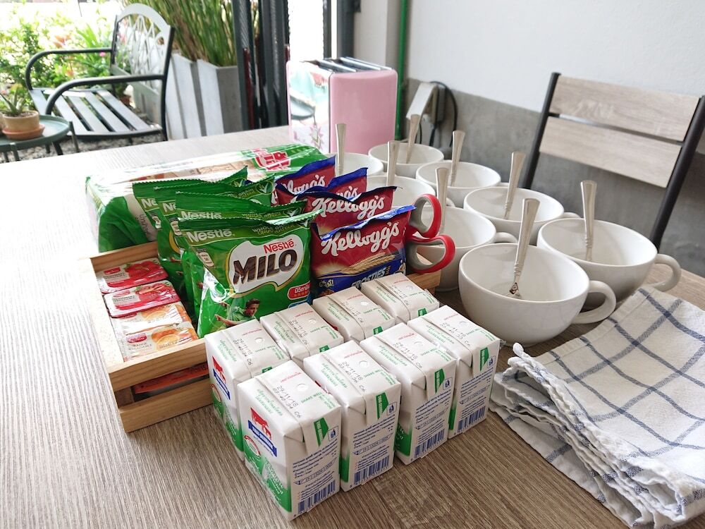 Хатъяй: Hybrit Hostel & Cafe