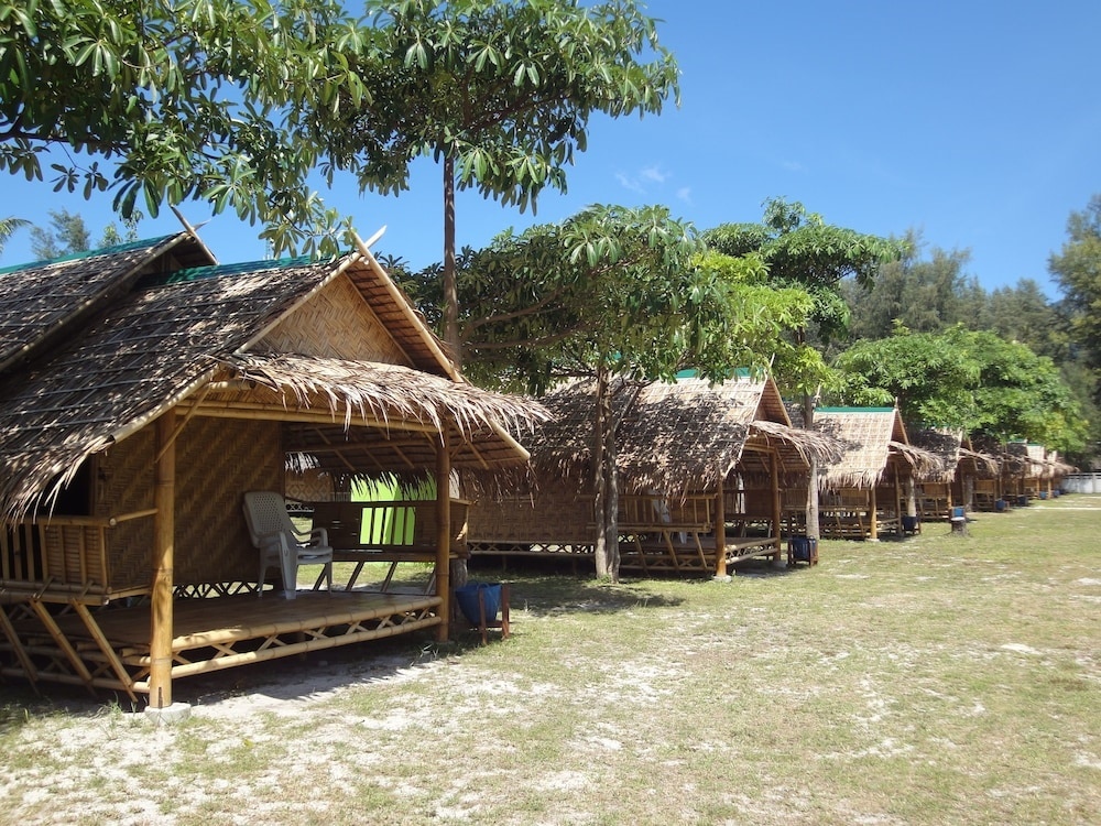 пляж Санрайз: Varin Village