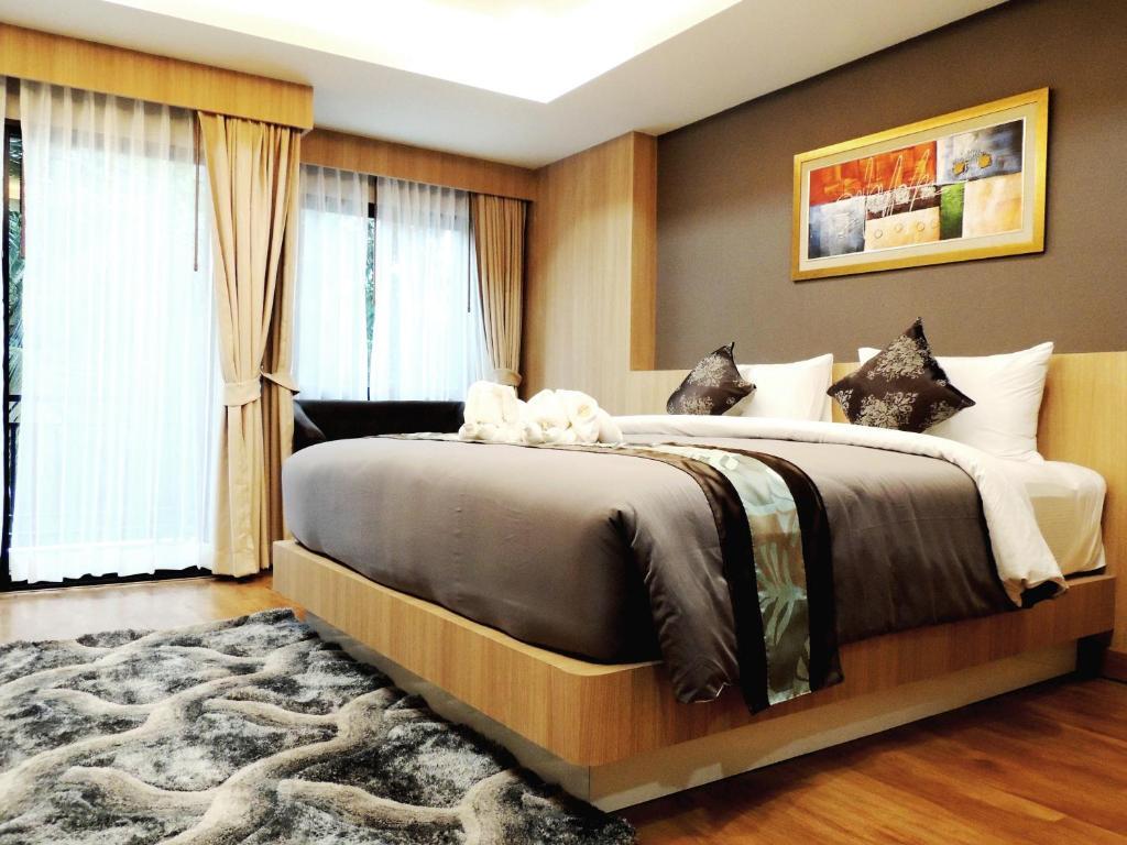 Хатъяй: The Raise Hotel