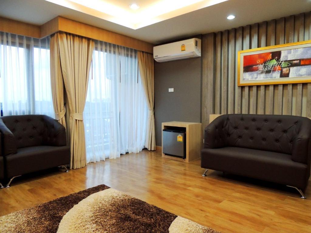Хатъяй: The Raise Hotel