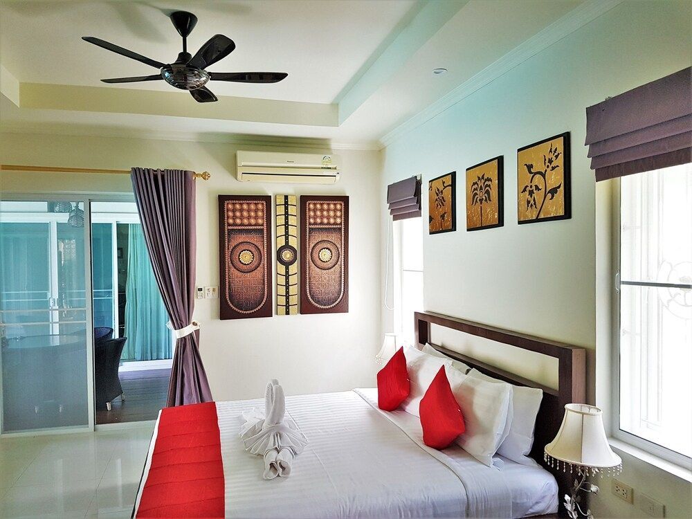 Муанг: Pool Villa Karon Beach by PHR