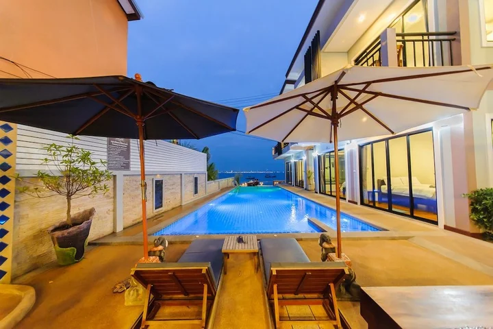 Ко-Лан: Baan Talay Namsai