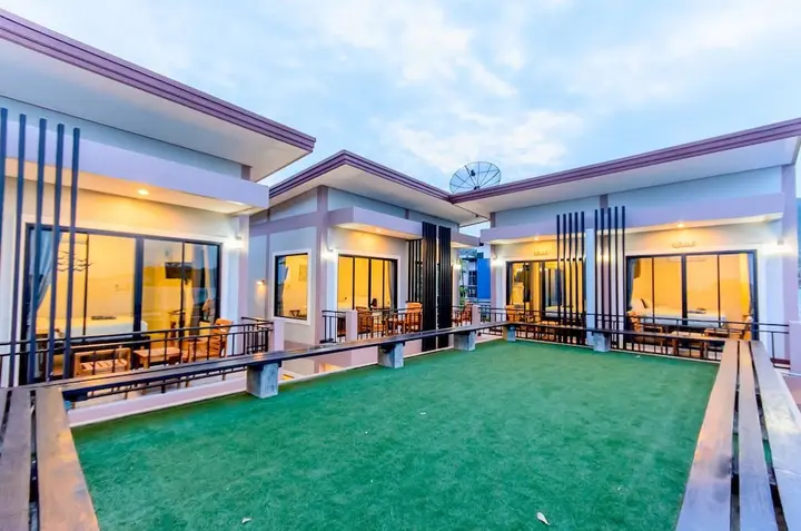 Ко-Лан: Baan Talay Namsai