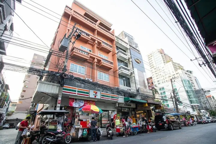 Ink 18/2 Hostel (Sukhumvit  22) — фото 1
