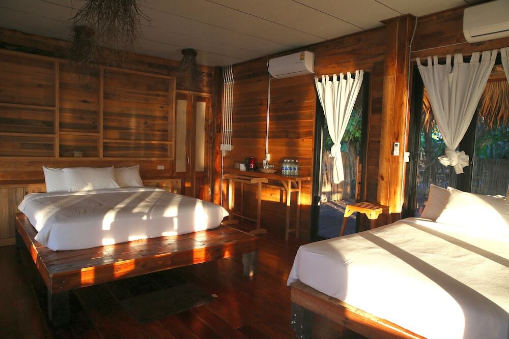 Патталунг: Baantonlamphu Pakpra