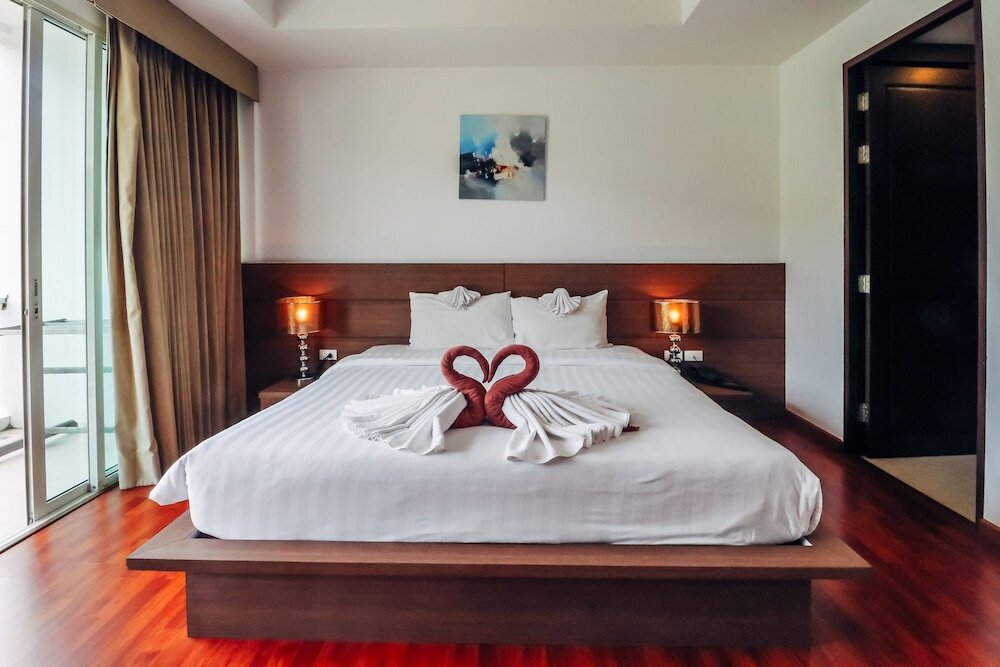 Тхаланг: BangTao Tropical Residence