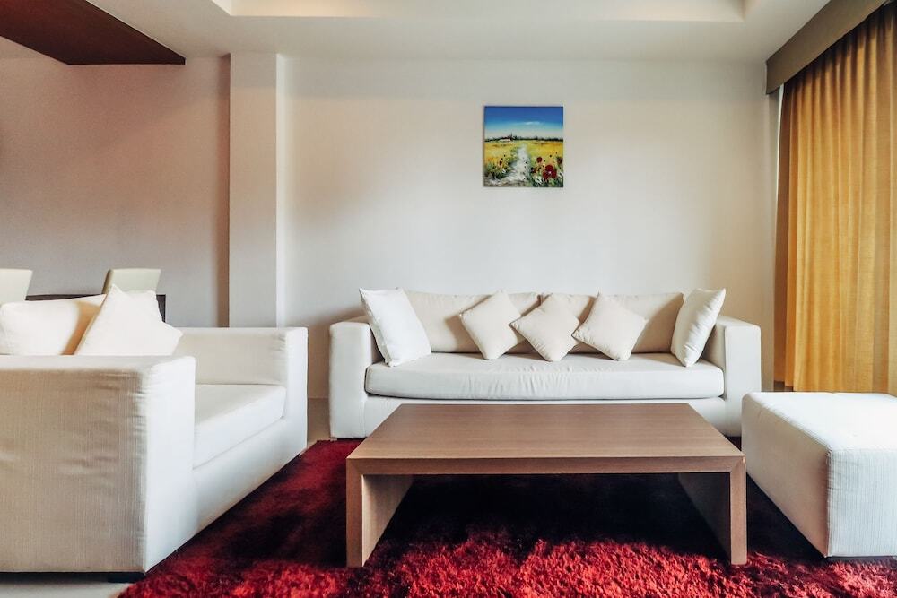 Тхаланг: BangTao Tropical Residence