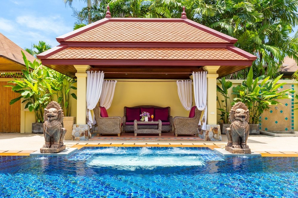 Generous 6BR Balinese Pool Villa Sophia — фото 2
