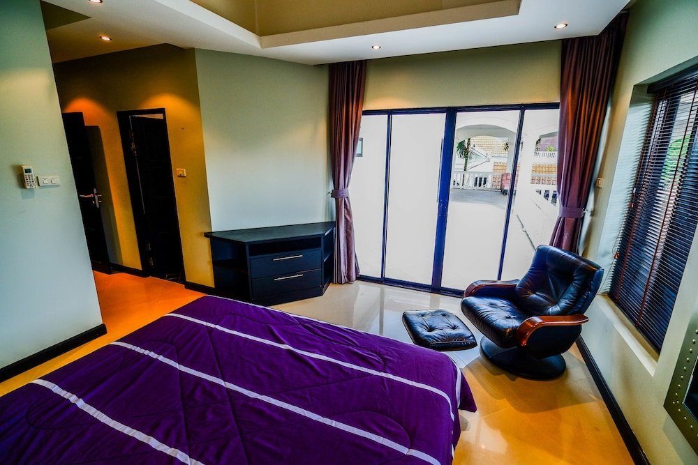 Паттайя: Baan Bali 5 bedroom Pool Villa By Pinky