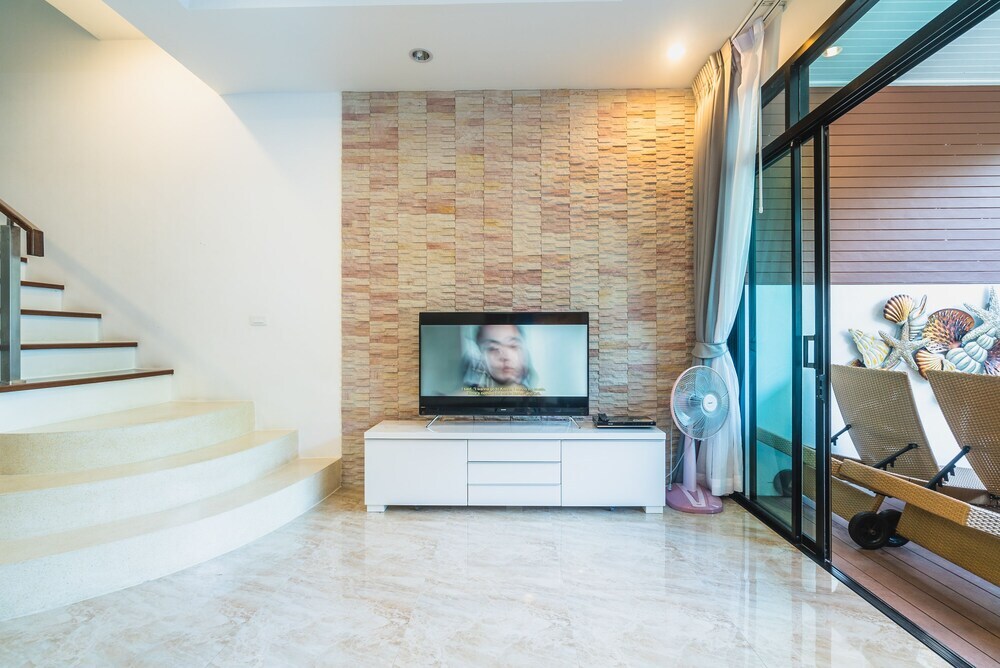 Кату: AP West by Lofty
