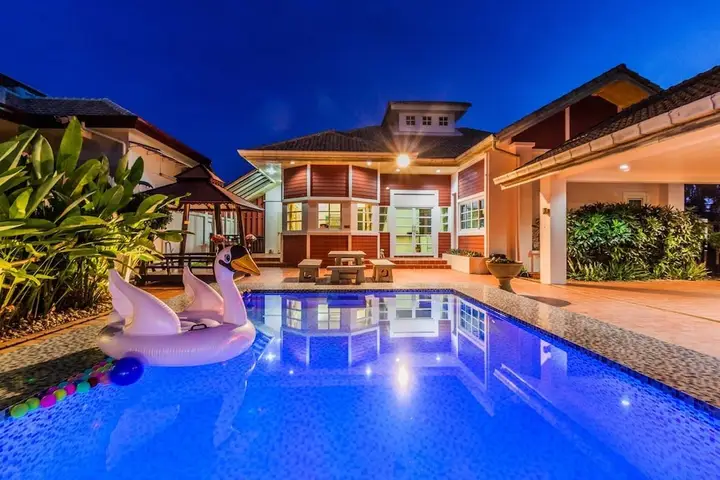 Baan Red Ribbon Pool Villa by Pinky — фото 1