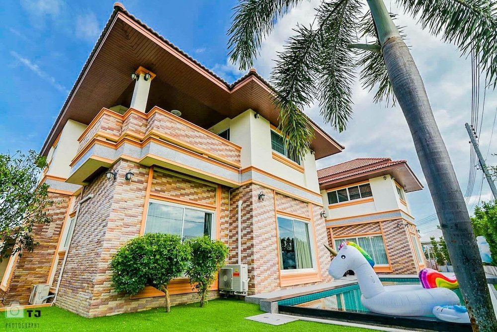 Паттайя: Baan Spire Pool Villa By Pinky