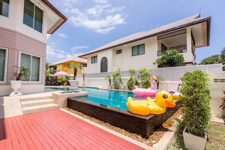 Паттайя: The Farah House