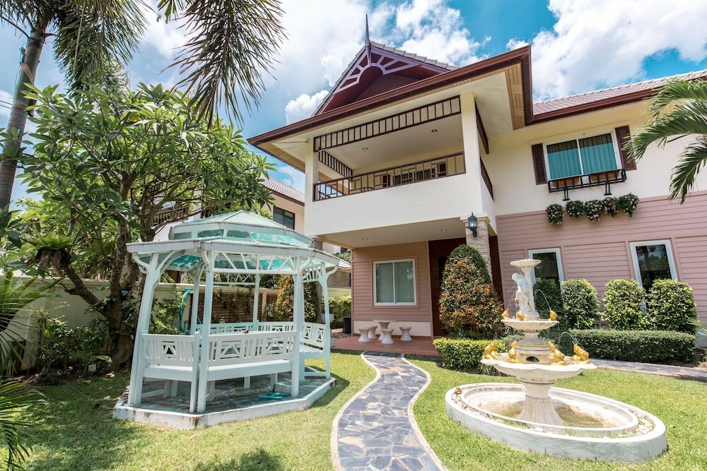 Паттайя: The Farah House