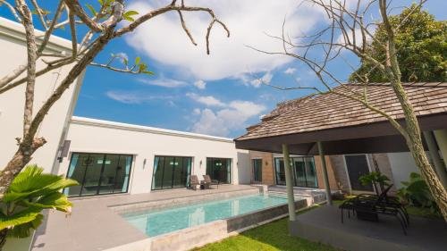 Тхаланг: Lespalm Layantara Pool Villa Resort