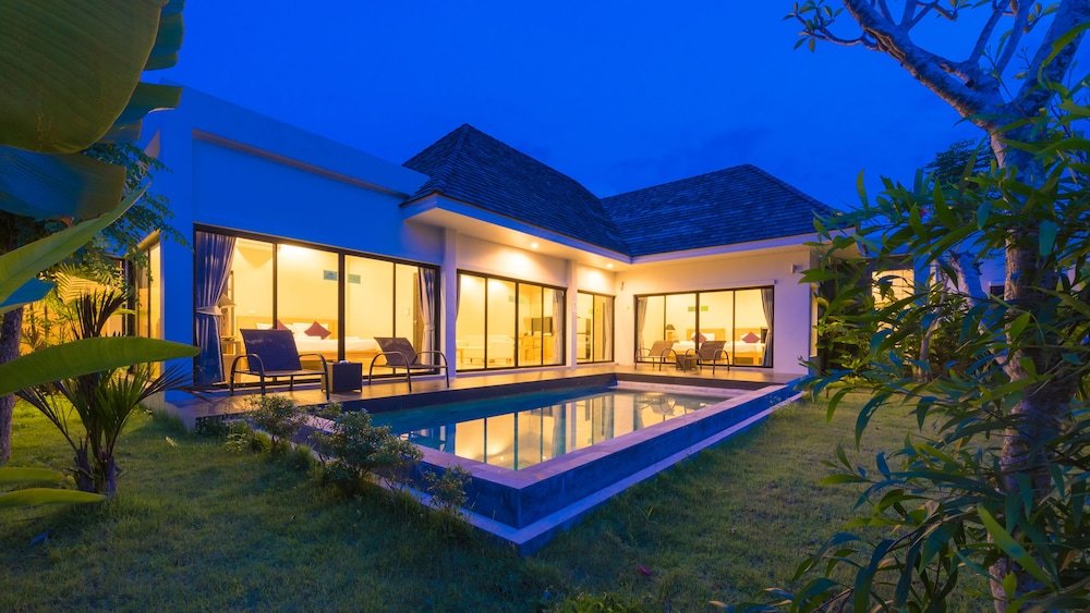 Тхаланг: Lespalm Layantara Pool Villa Resort