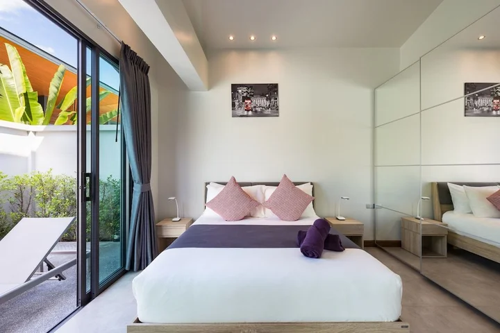 Кату: Villa Crystal