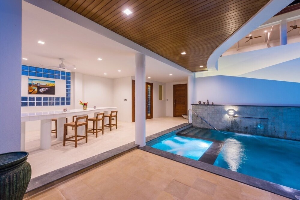 Краби: Penthouse Savoye