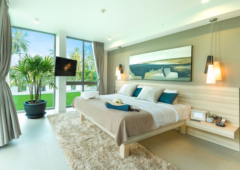 Тхаланг: Ocean Stone Phuket by Holy Cow