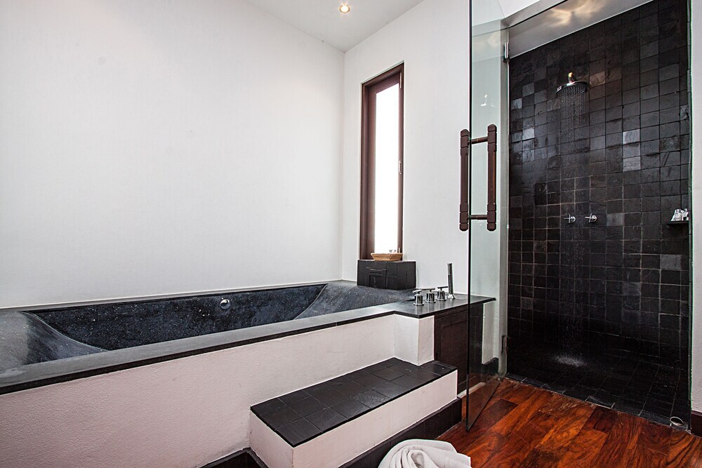Кату: Nirano Villa 11 1 Bed