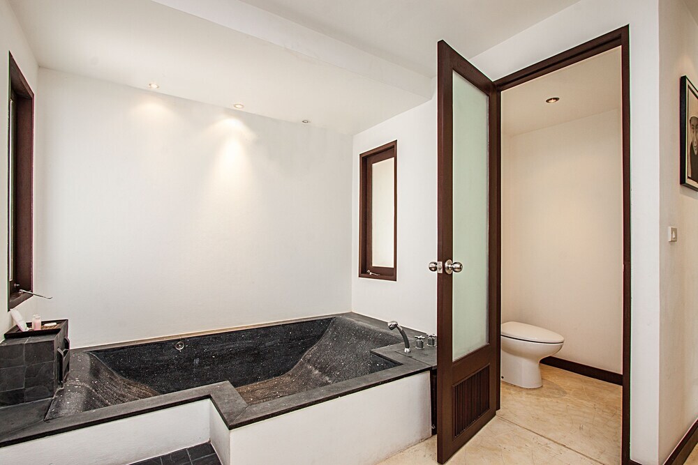 Кату: Nirano Villa 23 2 Beds