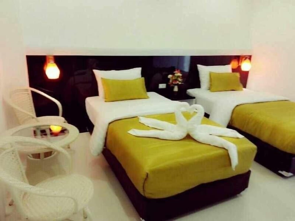 Маха Сарахам: De-complex Apartment