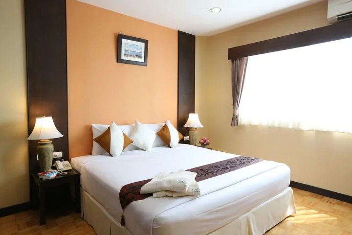 Сирача: J - Town Serviced Apartments