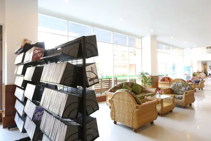 Сирача: J - Town Serviced Apartments
