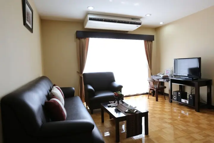 Сирача: J - Town Serviced Apartments