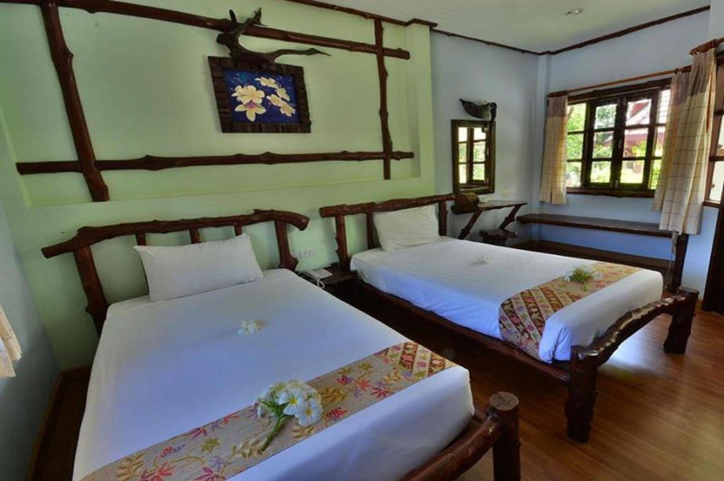 Ханом: Alongkot Beach Resort Khanom