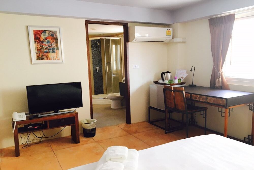 Клаенг: Mae Phim service apartments