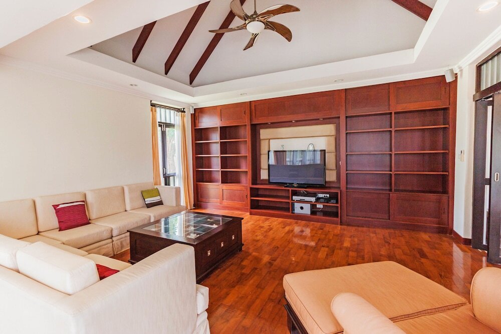 Чонбури: Ocean View Villa by Pattaya Sunny Rentals