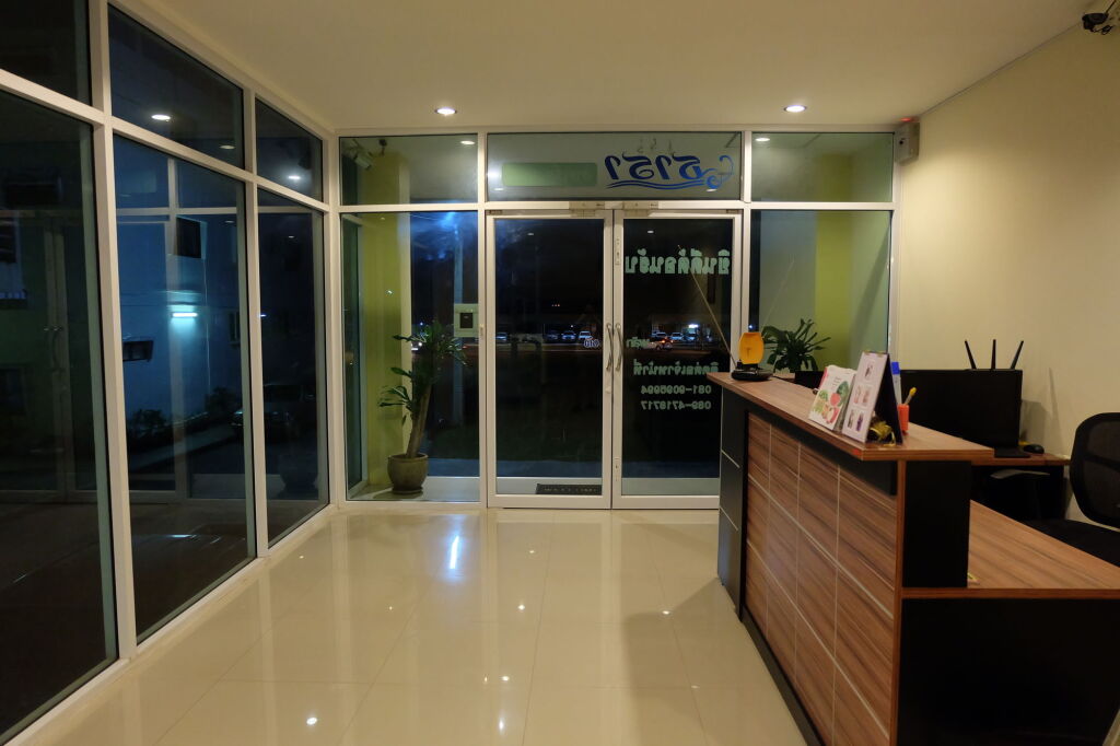 Сураттхани: Tara Apartment
