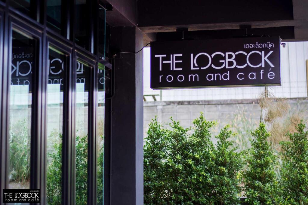 Чонбури: The LogBook Room and Cafe