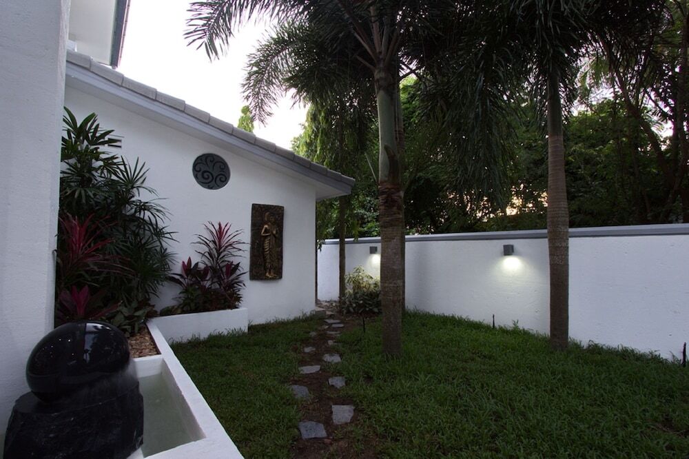 Муанг: Tropicale Villa